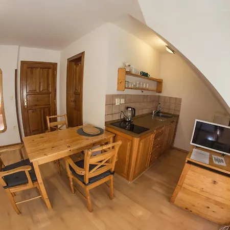Treti U Smrciny Aparthotel